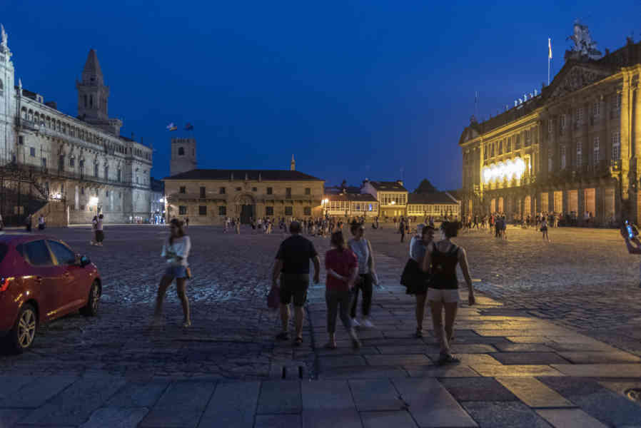 A Coruña 032 - Santiago de Compostela - plaza del Obradoiro.jpg